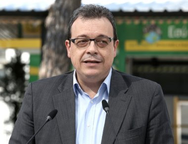 Σ. Φάμελλος: «Απαγόρευση της πλαστικής σακούλας και καθιέρωση τέλους ταφής για τα ανεπεξέργαστα απορρίμματα»